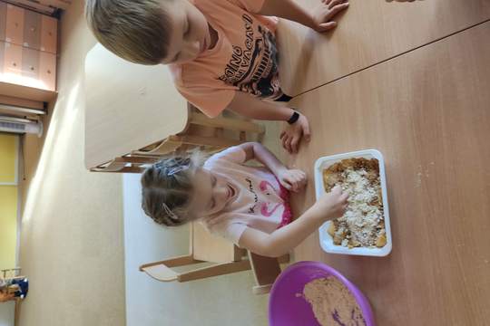 Chefs in Training - No bake Apple Crumble 1