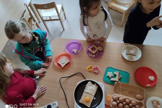 Chefs in Training - Egg in a Hole 1