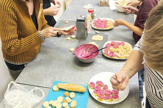 Setkání akční skupiny rodičů - praktický workshop na téma domácí paštika, zdravé pomazánky 1