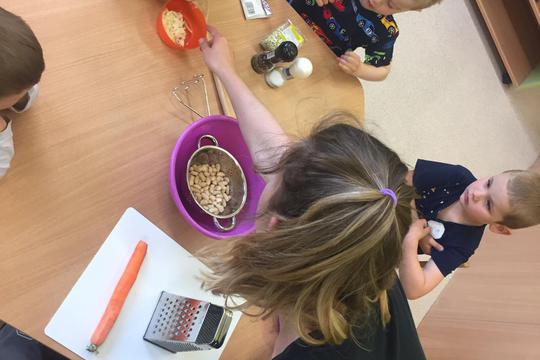 Chefs in Training - Avocado White bean spread 1