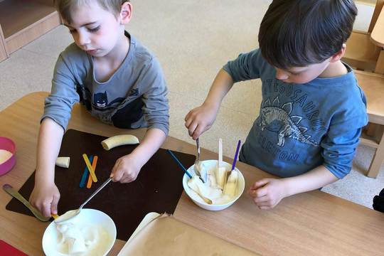 Chefs in Training - Banana Pops  1