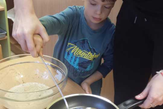 Chefs in Training - Banana Pancakes  1