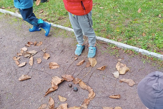 Podzimní pobyt venku s tvořením a pohybem 1