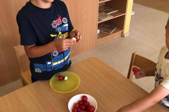 Chefs in Training - Caprese Kabobs 1