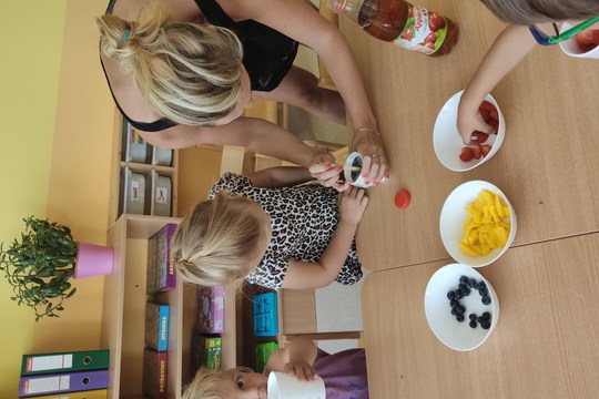 Chefs in Training - Fresh Fruit Popsicles 1