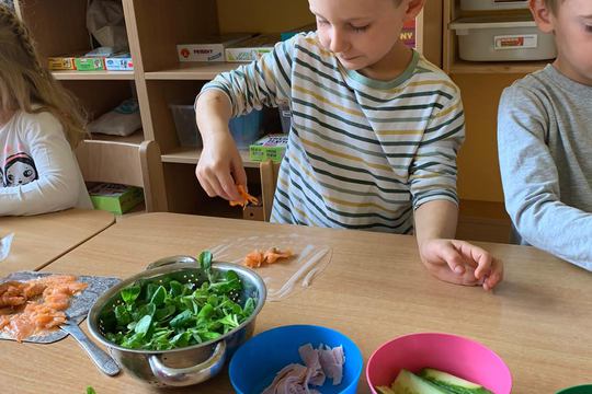 Chefs in Training - Spring Rolls  1